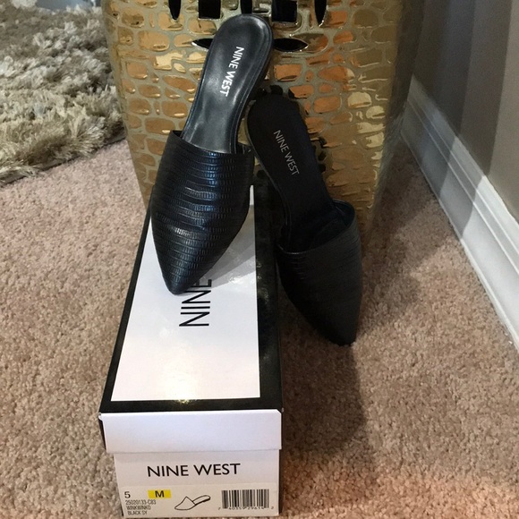 nine west flat mules